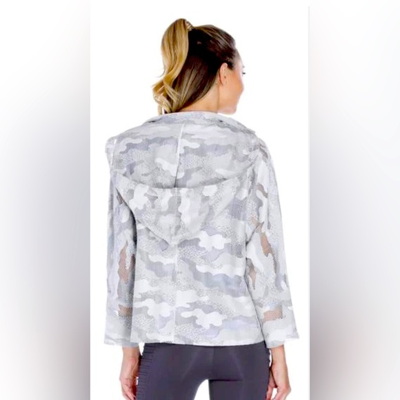 Koral Gray Camo Mesh Full Zip Hooded Jacket (XS) - Picture 2 of 10